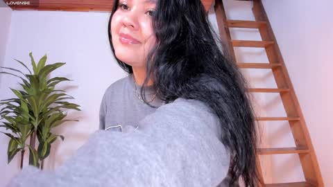 Annie  online show from December 2024 12:15:02 AM