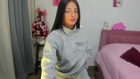 SOFIA INDEPENDENT MODEL online show from December 2024 05:59:02 AM