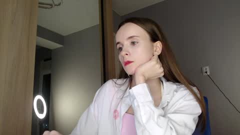 Ann  My current schedule is below  online show from March 2025 06:44:01 PM