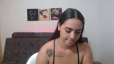 Anthonela Queen online show from March 2025 02:54:02 PM