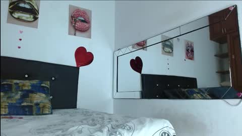 Snapshot of antonella_pink2 chatting on December 2025 04:24:01 PM antonella online show from December 2025 04:24:01 PM