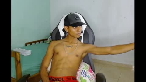 Snapshot of aphal_hot23 chatting on February 2025 04:22:01 AM aphal_hot23 online show from February 2025 04:22:01 AM