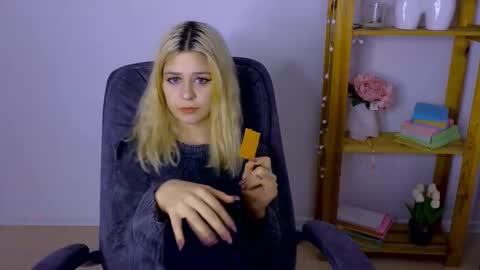 Snapshot of apheliastar chatting on November 2025 03:47:02 PM ApheliaStar online show from November 2025 03:47:02 PM