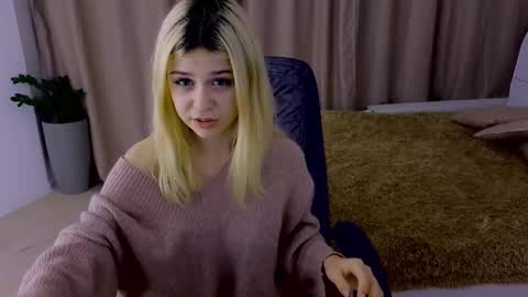 Snapshot of apheliastar chatting on December 2025 04:05:01 PM ApheliaStar online show from December 2025 04:05:01 PM