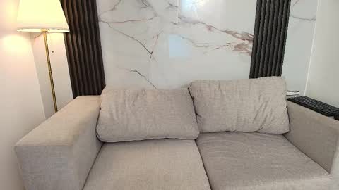 Snapshot of aprillross chatting on December 2025 12:31:02 PM aprillross online show from December 2025 12:31:02 PM