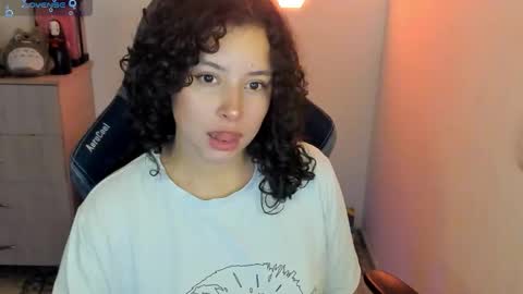 Snapshot of aqua_emilly chatting on October 2025 11:02:01 PM aqua emilly online show from October 2025 11:02:01 PM