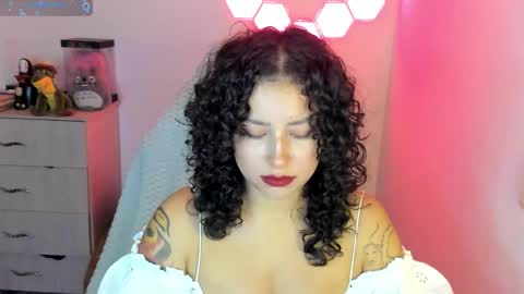 Snapshot of aqua_emilly chatting on November 2025 12:32:02 AM aqua emilly online show from November 2025 12:32:02 AM