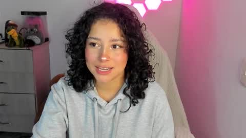 Snapshot of aqua_emilly chatting on November 2025 12:20:01 AM aqua emilly online show from November 2025 12:20:01 AM