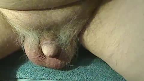 aquietoldman online show from December 2025 12:29:02 AM