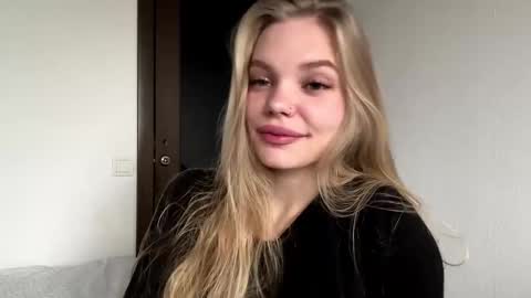 Amelia online show from November 2025 05:40:01 AM