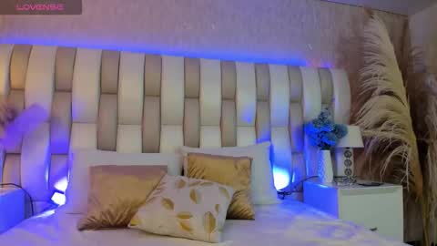 Snapshot of ari_lynn_ chatting on November 2025 03:19:02 AM ari_lynn_ online show from November 2025 03:19:02 AM