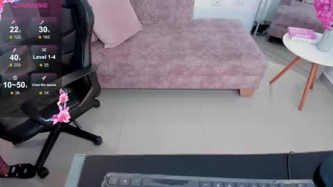 Aria  online show from September 2025 07:52:01 PM