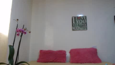 Ariana  online show from December 2025 04:35:02 PM