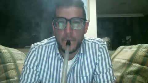 Snapshot of arielsinho chatting on October 2025 04:57:02 AM Anon online show from October 2025 04:57:02 AM