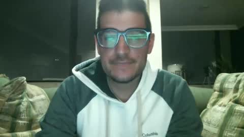 Snapshot of arielsinho chatting on November 2025 03:31:01 AM Anon online show from November 2025 03:31:01 AM