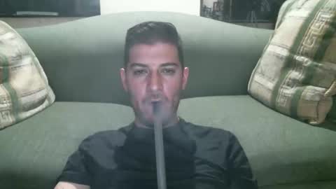 Snapshot of arielsinho chatting on December 2025 04:40:01 AM Anon online show from December 2025 04:40:01 AM