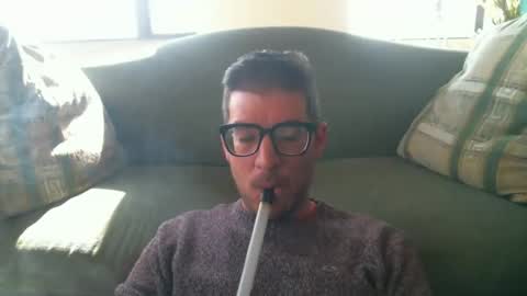 Snapshot of arielsinho chatting on December 2025 01:51:02 PM Anon online show from December 2025 01:51:02 PM