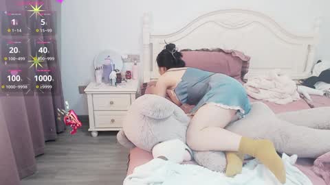 Lily online show from December 2024 03:47:02 AM