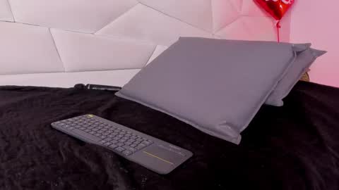 ashley_miller26 online show from February 2025 05:46:02 PM