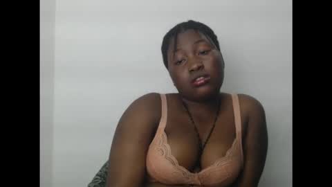 Snapshot of assnpussyx chatting on October 2025 06:17:01 PM assnpussyx online show from October 2025 06:17:01 PM