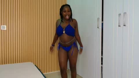 Snapshot of avian_talya chatting on November 2025 07:52:01 AM Avian online show from November 2025 07:52:01 AM