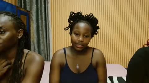 Snapshot of avian_talya chatting on December 2025 09:09:01 PM Avian online show from December 2025 09:09:01 PM