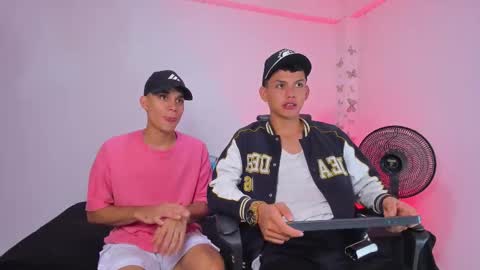 Snapshot of axel_cody_ chatting on November 2025 08:05:01 PM AXEL online show from November 2025 08:05:01 PM