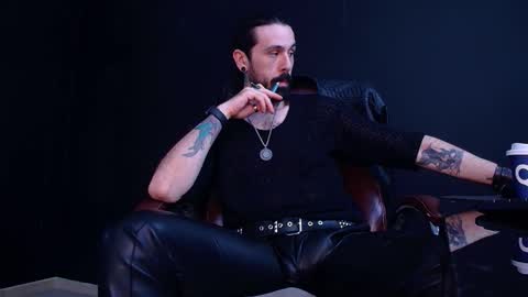 Snapshot of axelcolton chatting on November 2025 11:32:01 AM AxelColton online show from November 2025 11:32:01 AM