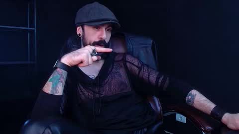 Snapshot of axelcolton chatting on December 2025 07:06:02 AM AxelColton online show from December 2025 07:06:02 AM