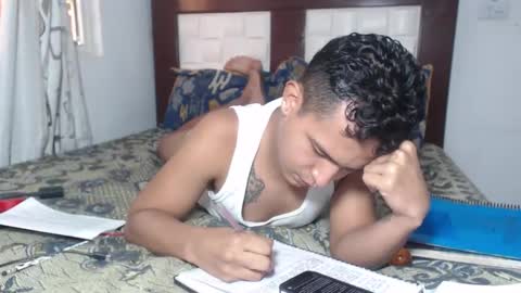 Aziel Pantoja online show from September 2025 08:56:02 PM