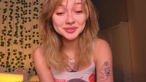 Snapshot of baby_adele chatting on December 2024 09:36:02 PM bb adele online show from December 2024 09:36:02 PM