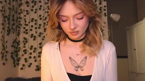 Snapshot of baby_adele chatting on March 2025 09:22:01 PM bb adele online show from March 2025 09:22:01 PM