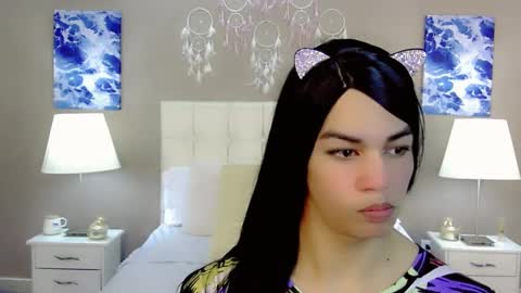 KENDALL online show from September 2025 12:19:01 PM