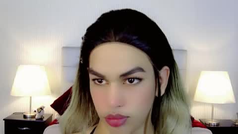 KENDALL online show from September 2025 01:10:01 AM