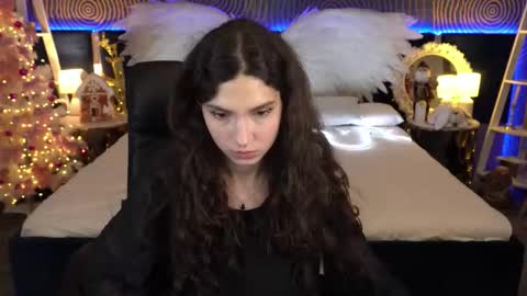 Sasha online show from December 2025 07:51:02 PM