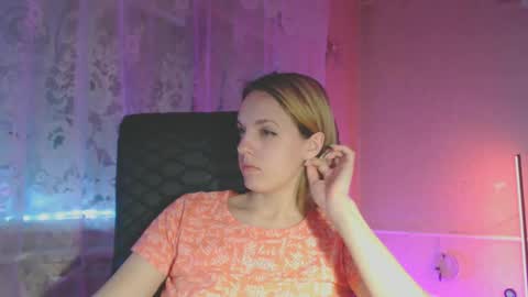 Sonya online show from February 2025 11:44:01 PM