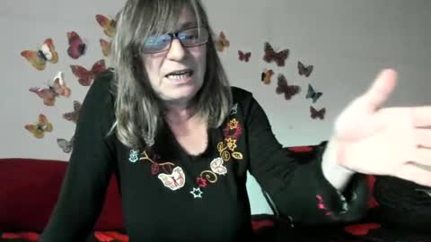 Snapshot of badgg chatting on February 2025 03:05:01 PM Gina online show from February 2025 03:05:01 PM