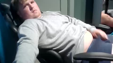 Snapshot of bawly13 chatting on October 2025 07:53:02 AM ray online show from October 2025 07:53:02 AM