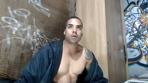 Snapshot of bbc_monster1 chatting on October 2025 02:04:02 AM Justin online show from October 2025 02:04:02 AM