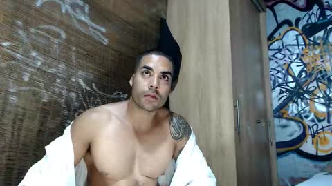 Snapshot of bbc_monster1 chatting on November 2025 11:59:02 PM Justin online show from November 2025 11:59:02 PM