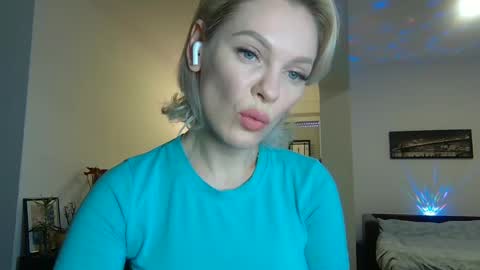 Beautifulkollette online show from January 2025 11:15:02 AM