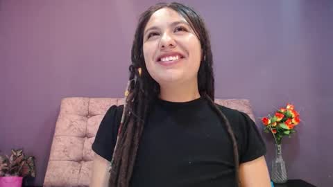 Snapshot of becky__huston chatting on November 2025 12:05:02 PM Becky online show from November 2025 12:05:02 PM