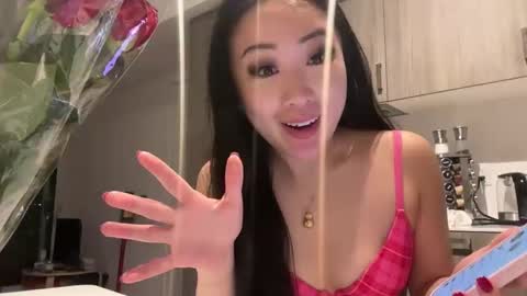 bellajuniormint online show from December 2025 03:12:01 AM