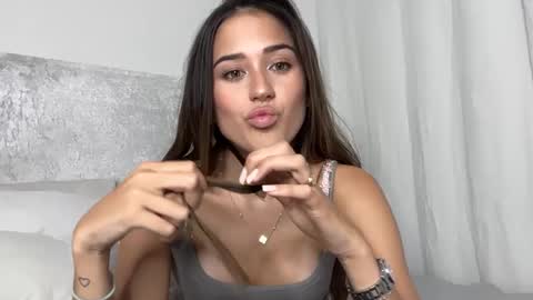 Snapshot of bellashoreeee chatting on September 2025 10:47:01 PM bellashoreeee online show from September 2025 10:47:01 PM