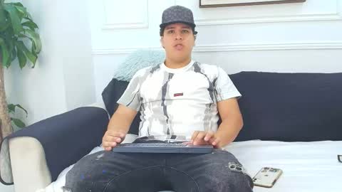 bennett_alejoo online show from October 2025 06:39:02 PM