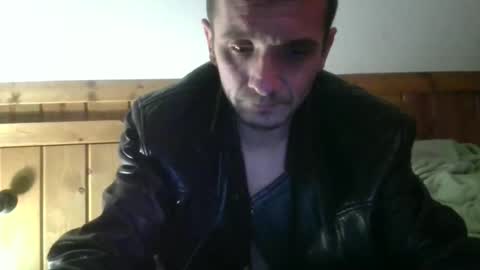 Snapshot of bennymn chatting on December 2025 04:06:02 AM benny and innocentvixon online show from December 2025 04:06:02 AM