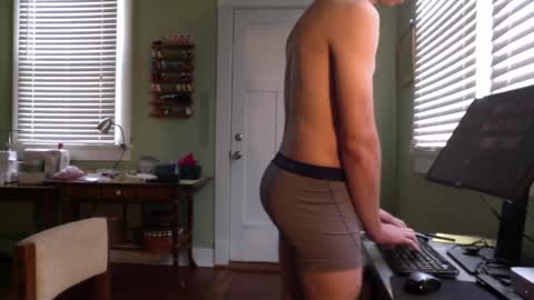 best_triam online show from January 2025 05:20:01 PM