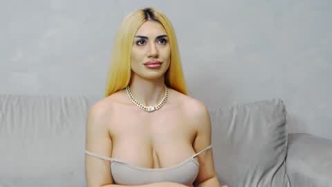 Snapshot of bethierusse chatting on January 2025 12:04:02 AM bethierusse online show from January 2025 12:04:02 AM