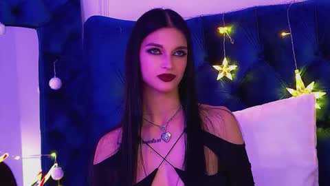 Snapshot of beverlyyork chatting on December 2025 04:57:02 PM Beverly online show from December 2025 04:57:02 PM