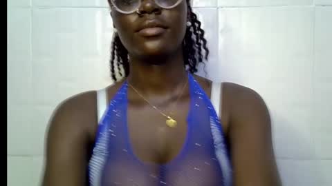 Snapshot of black_petitqueen12 chatting on November 2025 08:48:02 AM BLACK online show from November 2025 08:48:02 AM